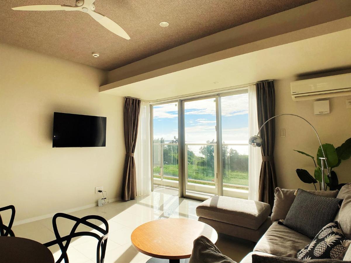 真栄田グランブルー403 ~ Maeda Grand Blue 403 ~ Appartement Onna Buitenkant foto